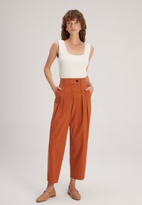 adL WITH POCKET - Chino - cinnamon