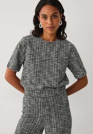 MIT BOUCLÉ-STRUKTUR - T-shirts basic - schwarz