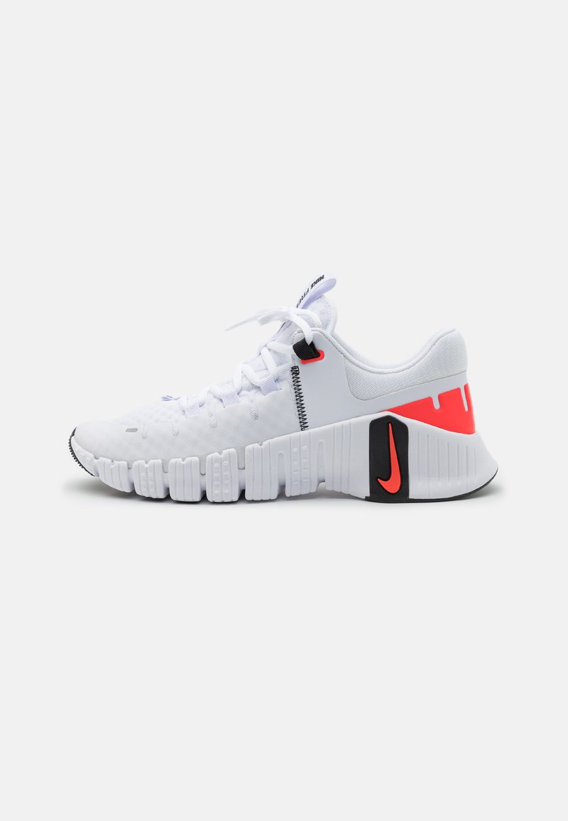 Nike Performance FREE METCON 5 - Sportovnà boty - white/bright crimson/black/bÃlá - Zalando.cz