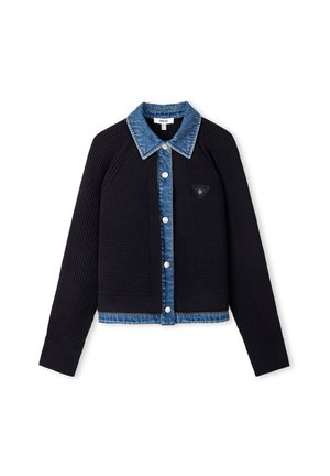 Giacca nera a coste in maglia con colletto e polsini in denim, caratterizzata da bottoni argentati e da una toppa a logo triangolare sul petto.