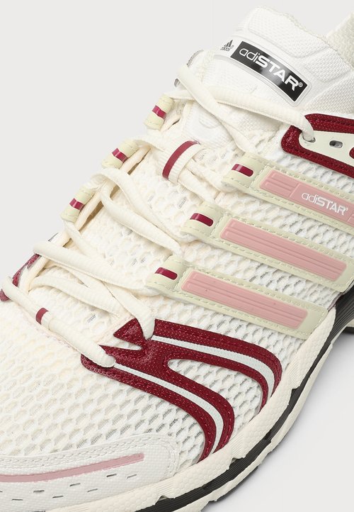 adidas ADISTAR CONTROL 5 UNISEX - Trainers - cloud white/ice gold-coloured metallic/off white — photo 6