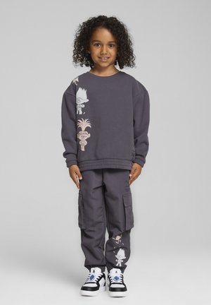 X TROLLS GRAPHIC CREW  - Sweatshirt - galactic gray