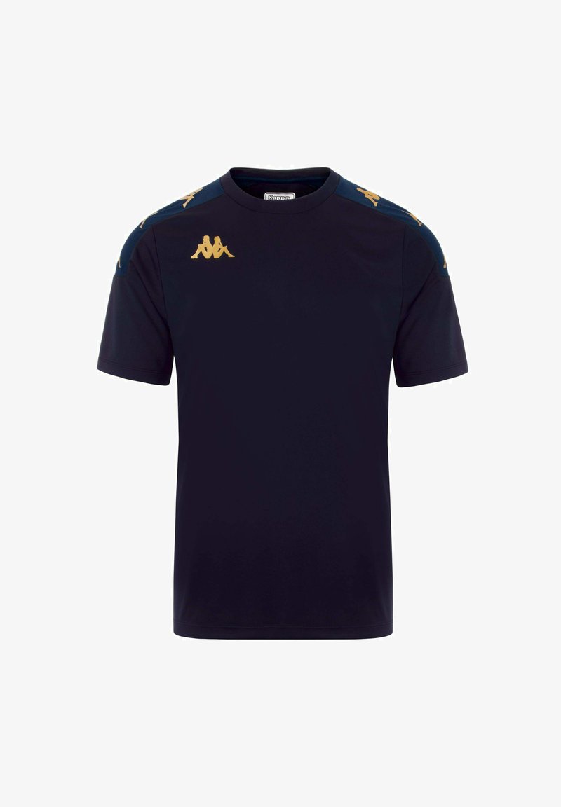 Camiseta de color azul marino hecha de tela suave, con mangas cortas, un escote redondo y el logo de Kappa dorado con acentos dorados en el hombro.