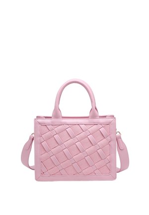 Pink rechteckige Handtasche mit gewebtem strukturiertem Frontpanel, zwei abgerundeten oberen Griffen und einem abnehmbaren Schulterriemen.