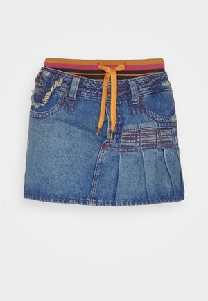 Jaded London PLEAT SIDE SKIRT WITH WAISTBAND - A-silueta svārki - denim in 00s wash