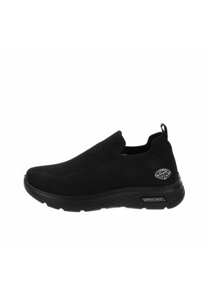 Sneaker nera senza lacci con tomaia in maglia testurizzata, suola in gomma a contrasto e dettaglio del logo sul lato. Design snello per il comfort.
