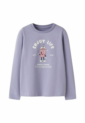 Chemise à manches longues violet clair avec un personnage milkshake rose souriant et le texte "ENJOY LIFE," "Shakes & Smiles! IT'S DELICIOUS," et "EST. 1978."