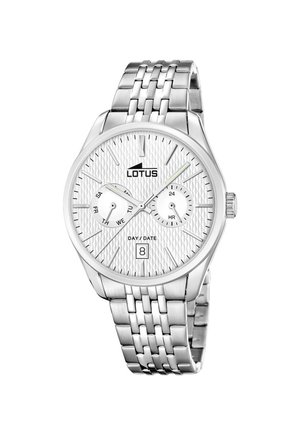 Montre-bracelet Silver Lotus avec cadran texturé blanc, affichant le jour, la date, des sous-cadrans 24 heures, et un bracelet métallique à maillons.