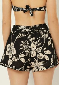 Yamamay Short - black with print