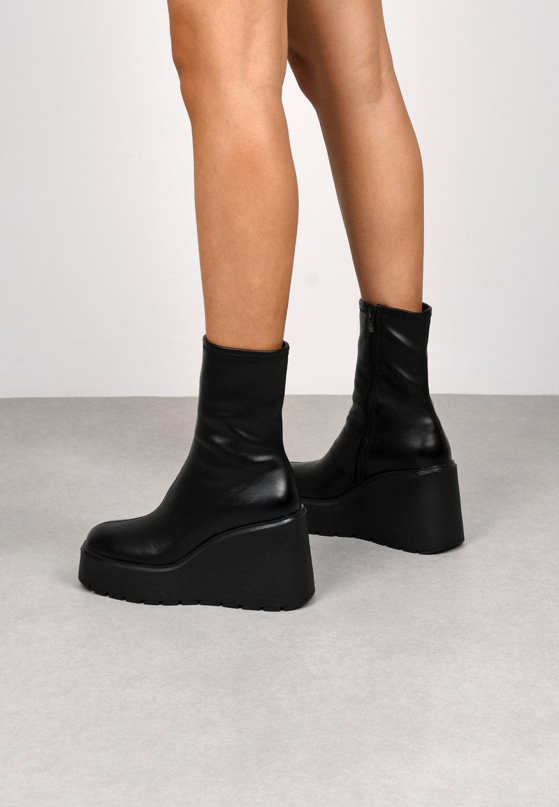 Bosanova Botines de cuña - black