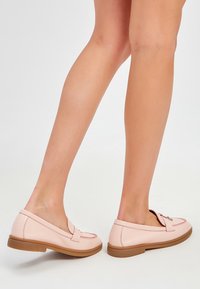 Cesare Gaspari FLAT  - Zapatos sin cordones - light pink