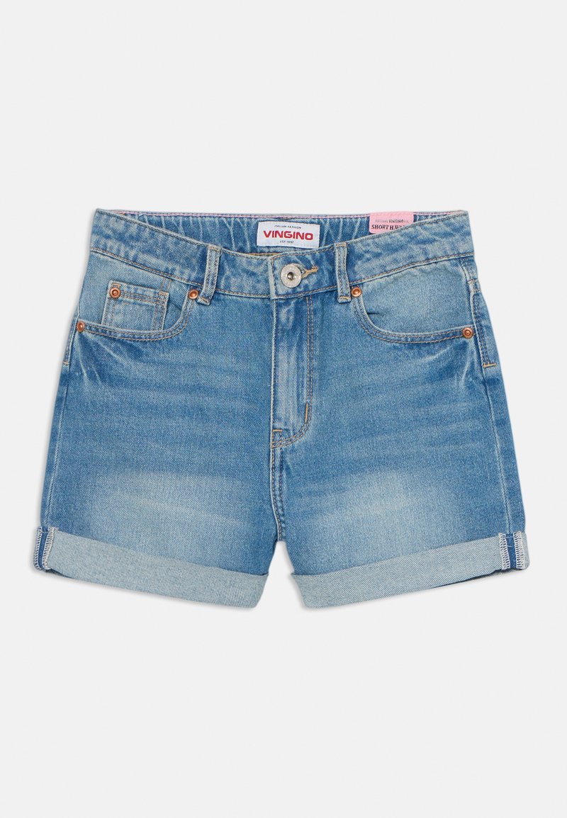 Ανοιχτό μπλε τζιν σορτσάκια με ριγωτό στρίφωμα, σχέδιο πέντε τσέπων, μεταλλικό κουμπί και λεπτομέρειες ραφής. Ετικέτα ορατή στη μέση.