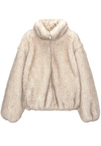 Veste en fausse fourrure beige, avec un col montant et une fermeture éclair. Texture douce et pelucheuse avec des manches longues et une coupe décontractée.