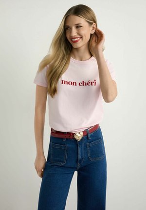 - T-shirt z nadrukiem