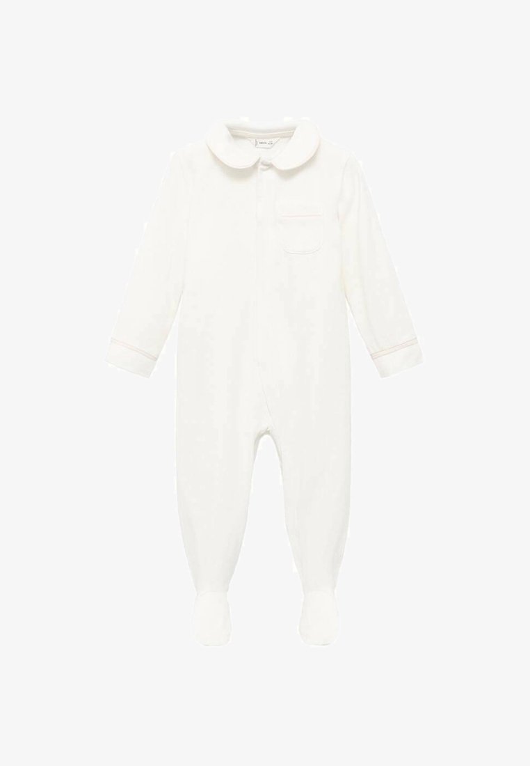 Bodysuit pour bébé blanc en matériau doux, avec un col, des manches longues, une fermeture à boutons sur le devant et un design avec pieds, ainsi qu'une poche sur la poitrine.