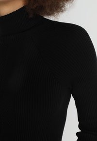 Topshop Strickpullover - black