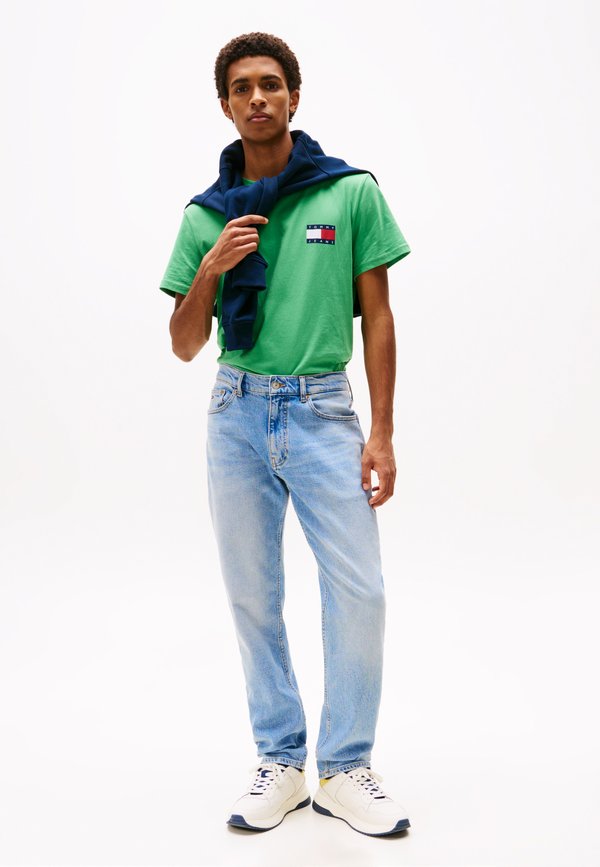 SLIM ESSENTIAL FLAG TEE - Print T-shirt2