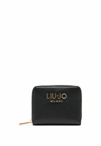 Schwarze Lederbörse mit strukturiertem Oberflächen, goldenen Beschlägen und einem Reißverschluss. Auf der Vorderseite befindet sich das "LIUJO MILANO"-Logo.