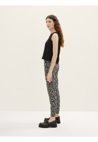 TOM TAILOR CROPPED - Broek - black small abstract design