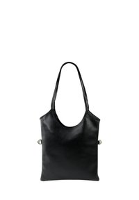 Zwarte leren tote bag met een gladde textuur, een langwerpig lichaam en twee lange handvatten. Kenmerkt zich door een minimalistisch ontwerp zonder versieringen.