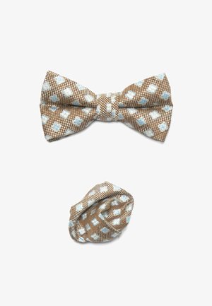 Braune Fliege mit blauem Blumenmuster und strukturiertem Gewebe, begleitet von einem passenden Einstecktuch, beide mit ähnlichen Designs.