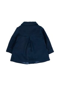 Giacca di lana per bambini di colore blu scuro, con maniche lunghe, colletto e una piega sul retro, mostrata da dietro.