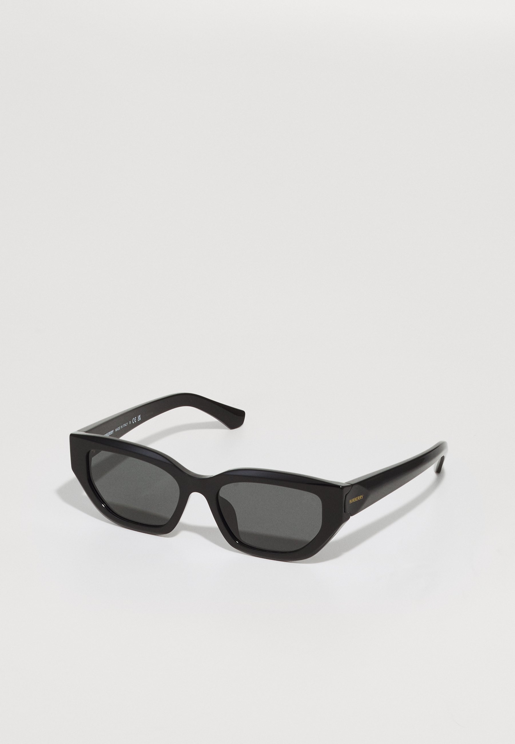 Burberry Black Angular Sunglasses Buy Burberry Sunglasses 4411D 3001/87 57 | GEM OPTICIANS  main image 2