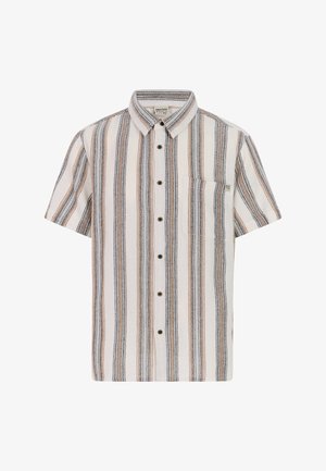 Camisa de manga corta con botones en blanco con rayas verticales en azul, marrón y naranja. Presenta un bolsillo en el pecho y botones en contraste.