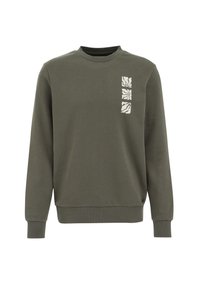 Olijfgroen sweatshirt gemaakt van een zachte katoenmix, met een ronde halslijn en een wit grafisch ontwerp op de linker borst.