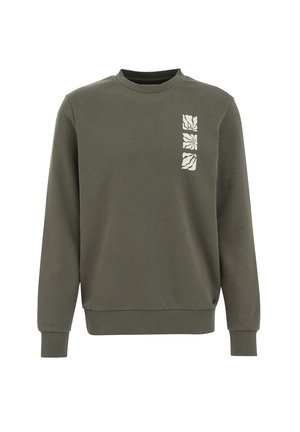 Olijfgroen sweatshirt gemaakt van een zachte katoenmix, met een ronde halslijn en een wit grafisch ontwerp op de linker borst.