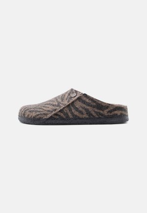 ZERMATT STANDARD ZEBRA REGULAR UNISEX - Papucsok - toffee