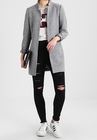 ONLY Cappotto corto - mottled light grey