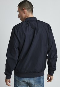 11 Project PRMilford - Bomberjacke - mood indigo