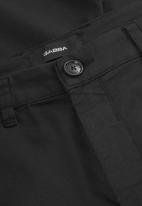 Gabba Paul K3280 Cargo Dale - Oldalzsebes nadrágok - black