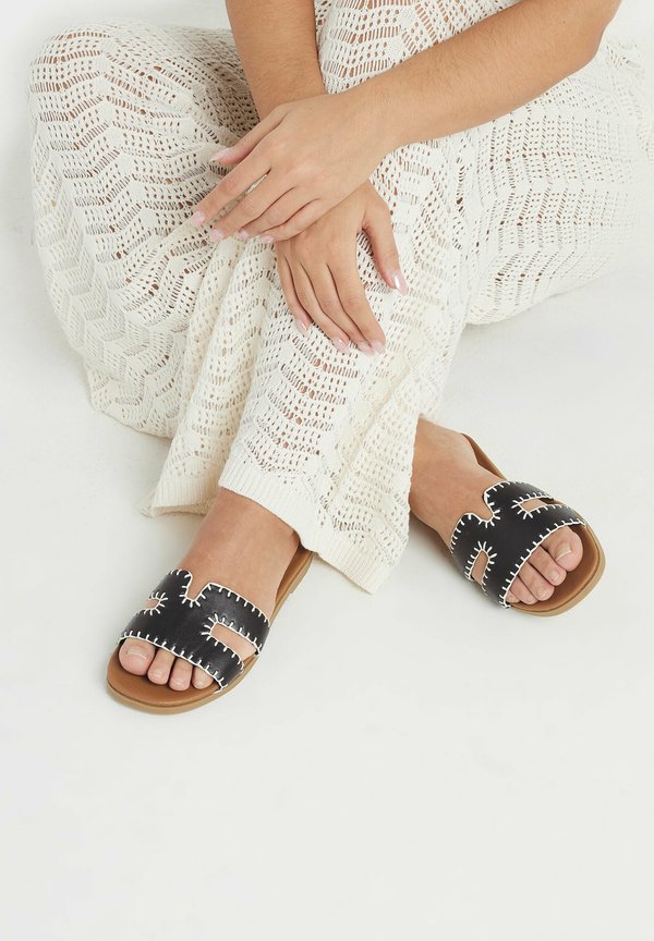 EXTRA WIDE FIT STITCHED  - Pantolette flach