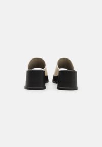 Zign LEATHER - Pantoletai su kulnu -  off-white