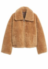 Veste marron à fermeture éclair, en matière pelucheuse, avec un large col et deux poches avant, présentée sur un fond blanc.