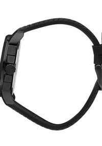 Orologio nero con quadrante rettangolare, cinturino in gomma, accenti texturizzati e diversi pulsanti laterali. Presenta una finitura opaca uniforme.