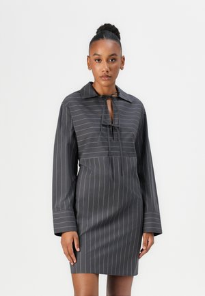SALILYS DRESS - Skjortekjole - asphalt