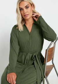 Yours Clothing Maksimekko - green