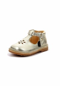 Scarpa in pelle dorata metallica con cinturino alla caviglia, design floreale ritagliato sulla punta e suola in gomma marrone.
