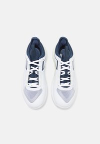 Diadora FINALE AG - Teniso bateliai įvairiai dangai - white/pageant blue