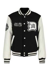 Giacca varsity bianca e nera con maniche bianche, collo e polsini a strisce, bottoni a pressione, lettera "D" ricamata e testo sul petto, toppa sulla manica.