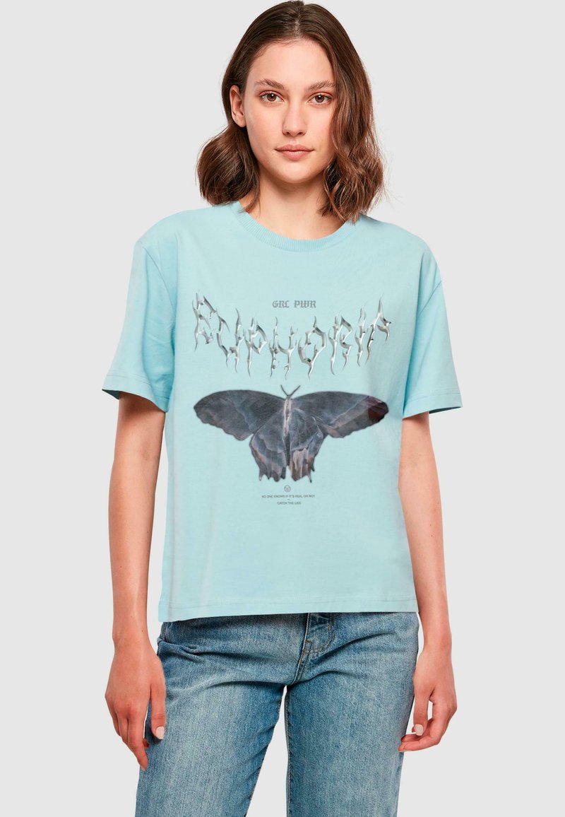 Himmelblå bomulls-T-shirt med en stor svart mal-grafik och stiliserad text "Euphoria", med korta ärmar och en avslappnad passform.