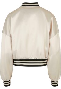 Thumbnail Image 6