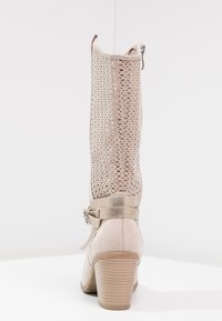 Marco Tozzi Botas - taupe