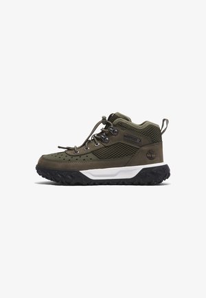 Sneakers alte - leaf green