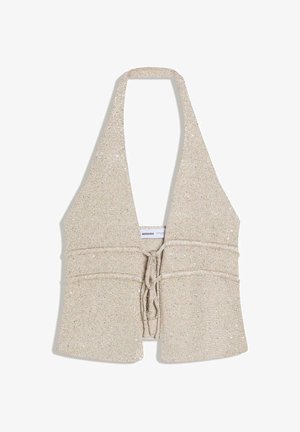 Top halter bej tricotat, cu decolteu adânc în V și închidere cu legături în față, dintr-un material ușor texturat și cu etichetă de brand în interior.