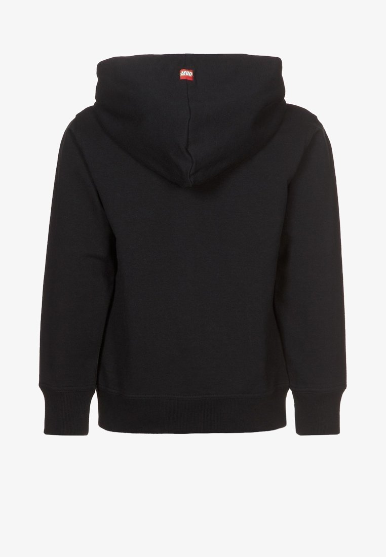 Sweat à capuche noir avec une grande capuche, des poignets et un ourlet côtelés, et une petite étiquette rouge avec le logo LEGO à l'arrière. Tissu doux, coupe décontractée, sans motifs.