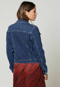 Next FULLER BUST-REGULAR FIT - Jeansjacka - dark blue